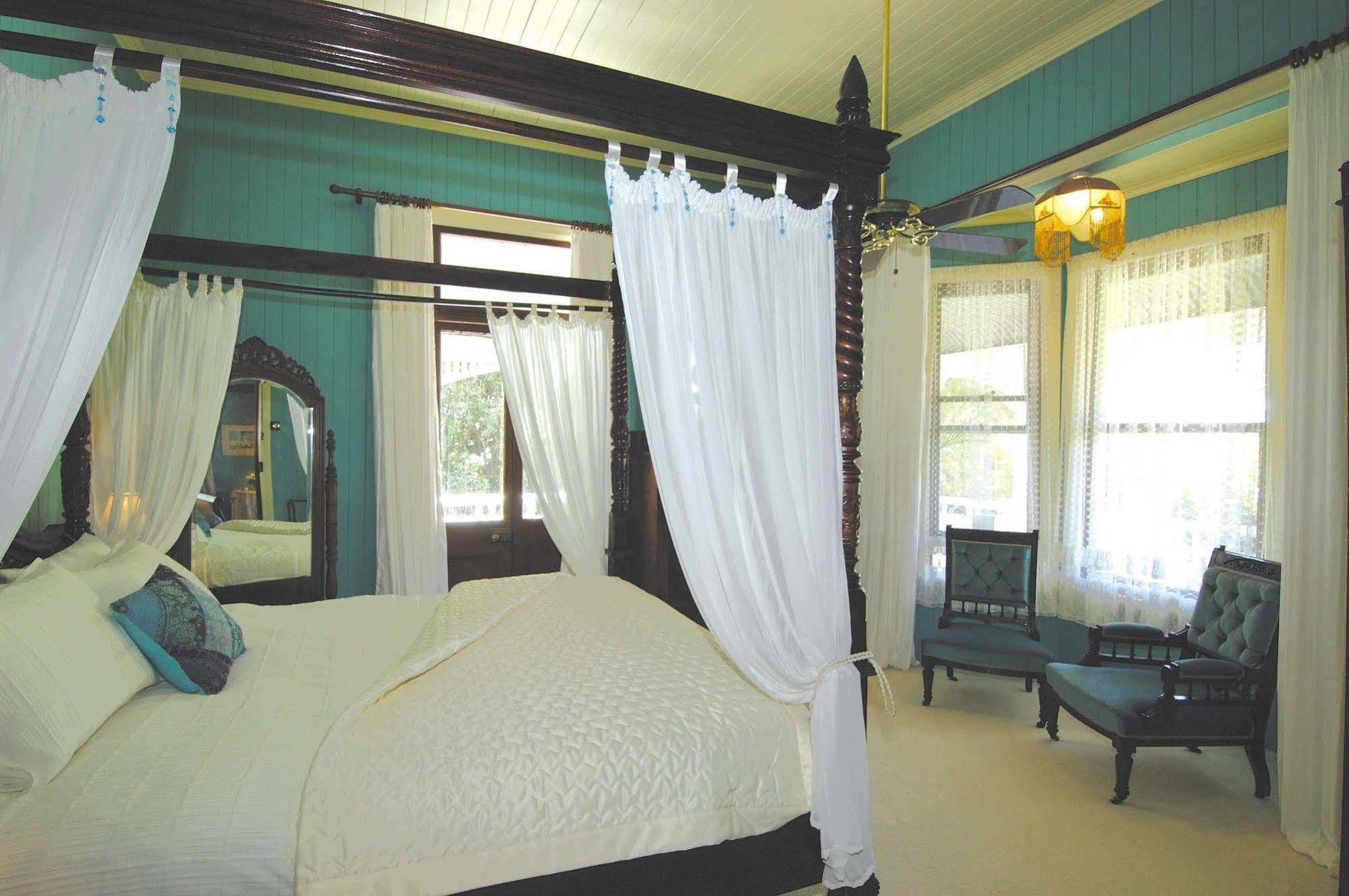 Wiss House Bed & Breakfast Kalbar Exterior foto